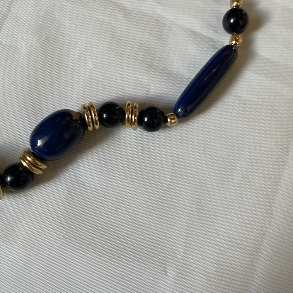 📿 Vintage: Blue  and Gold Costume Jewelry Necklace 📿 - Picture 3 of 8